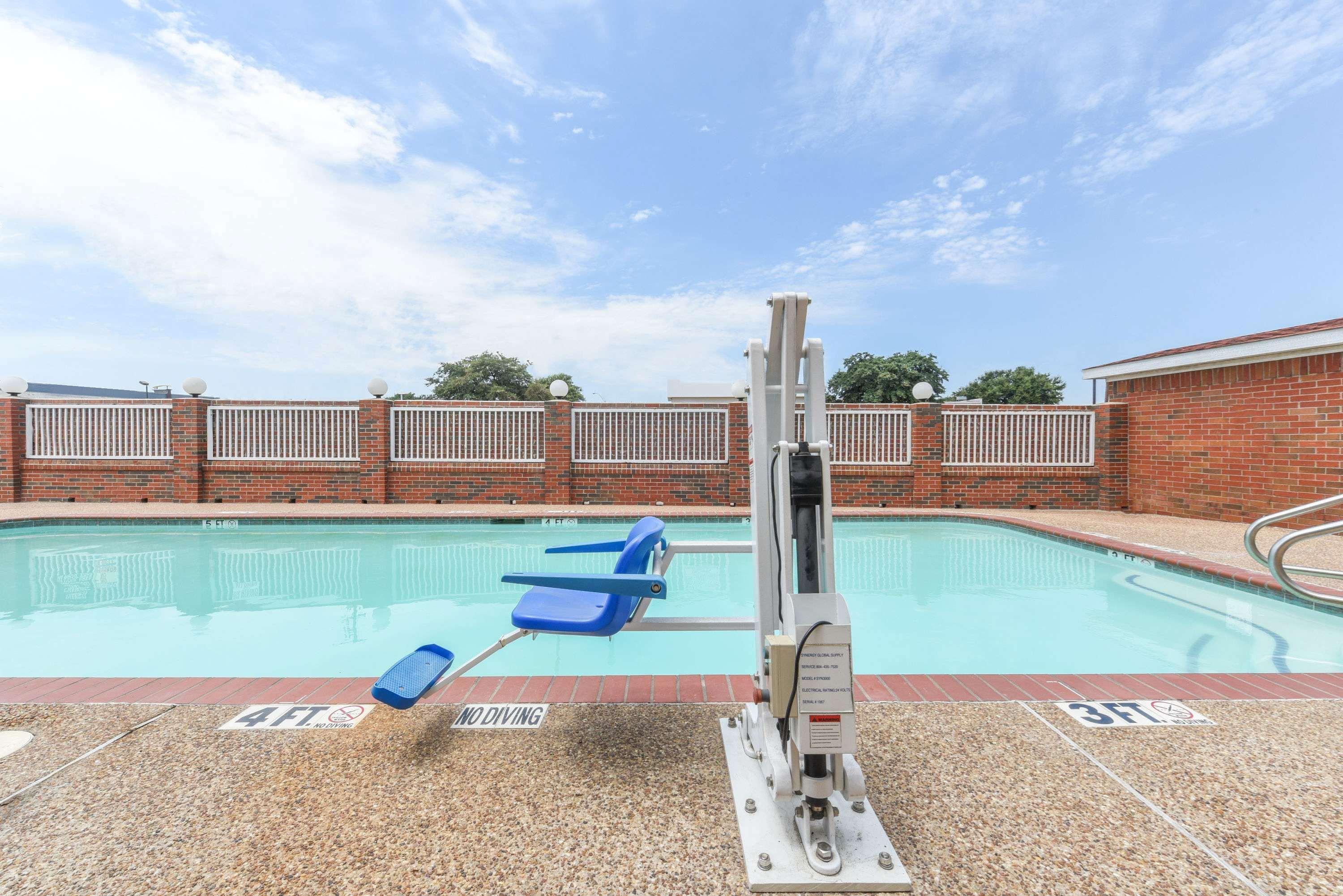 Super 8 By Wyndham Burleson Fort Worth Area Ngoại thất bức ảnh